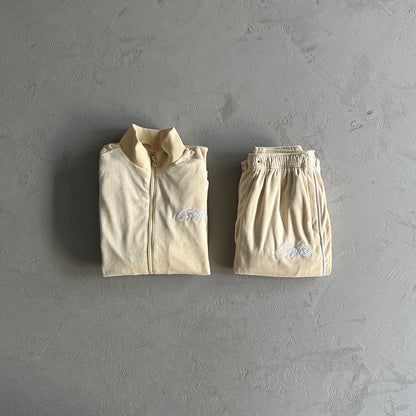 Corteiz VVS Velvet Tracksuit Cream