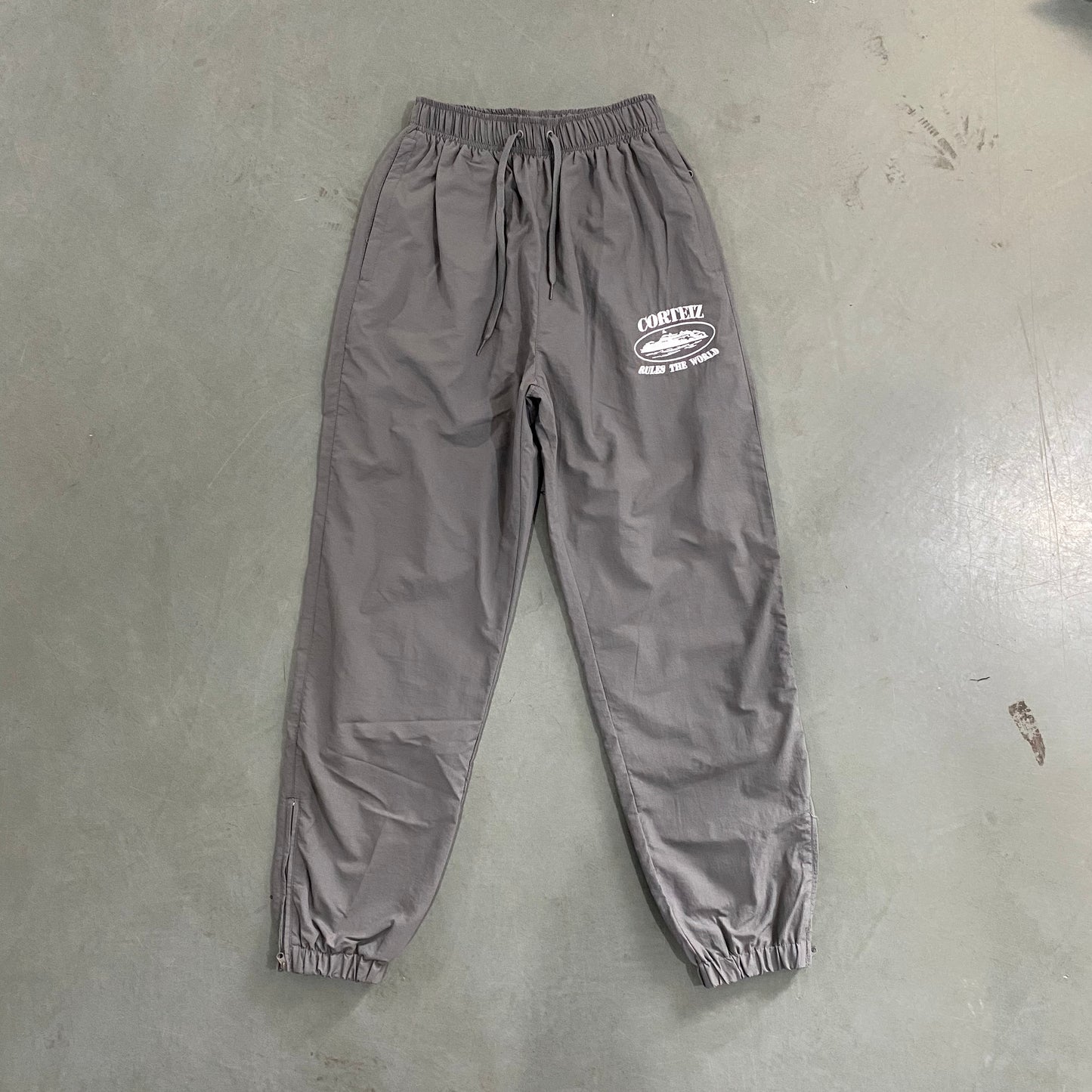 Corteiz  Joggers Shuku shuku Gray