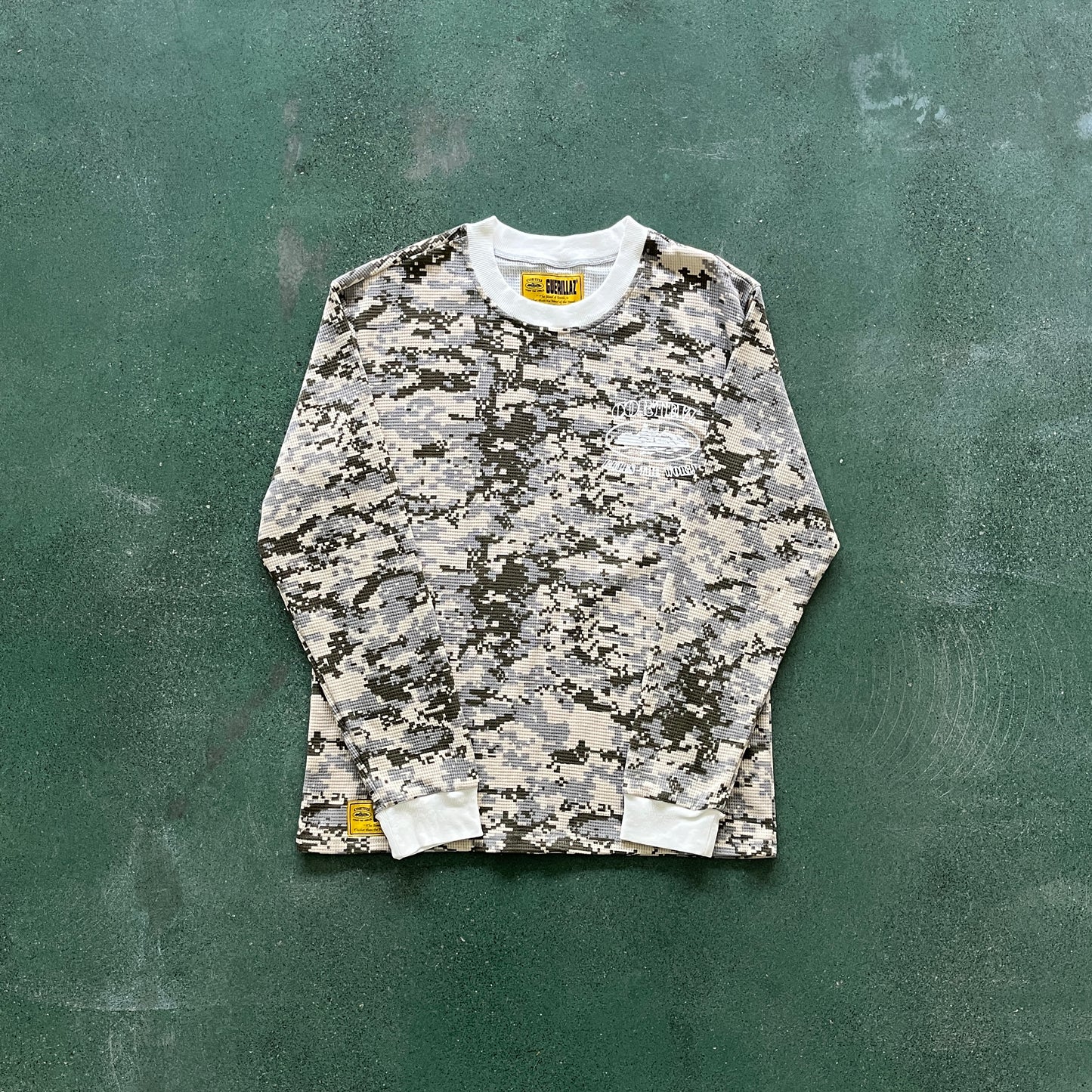 Corteiz Alcatraz Insignia Waffle Longsleeve Shirt in Digi Camo