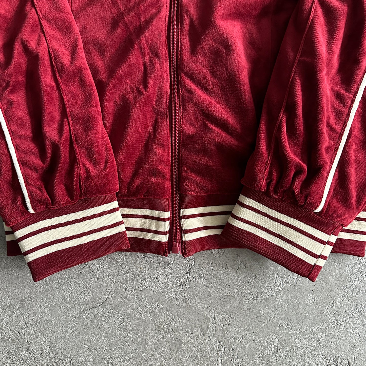 Corteiz VVS Velour Jacket Burgundy