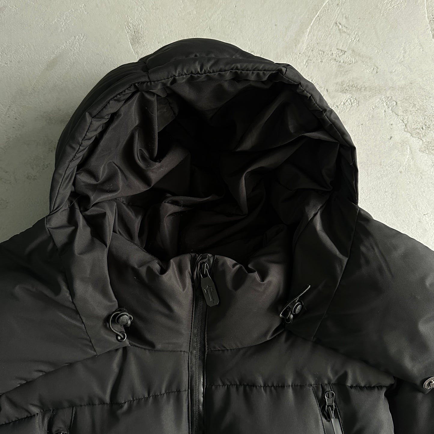 TRAPSTAR IRONGATE COLLAR PUFFER JACKET - BLACK