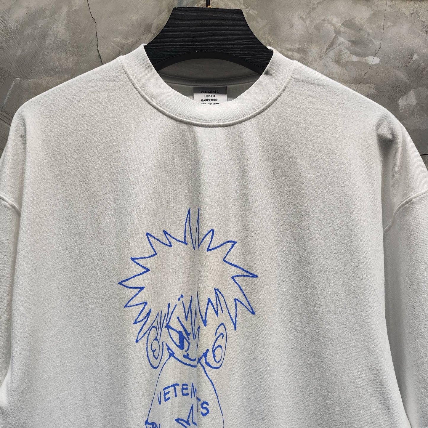 VETEMENTS White Drawing T-Shirt