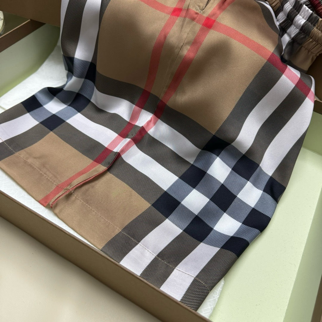 BURBERRY Beige Check Short